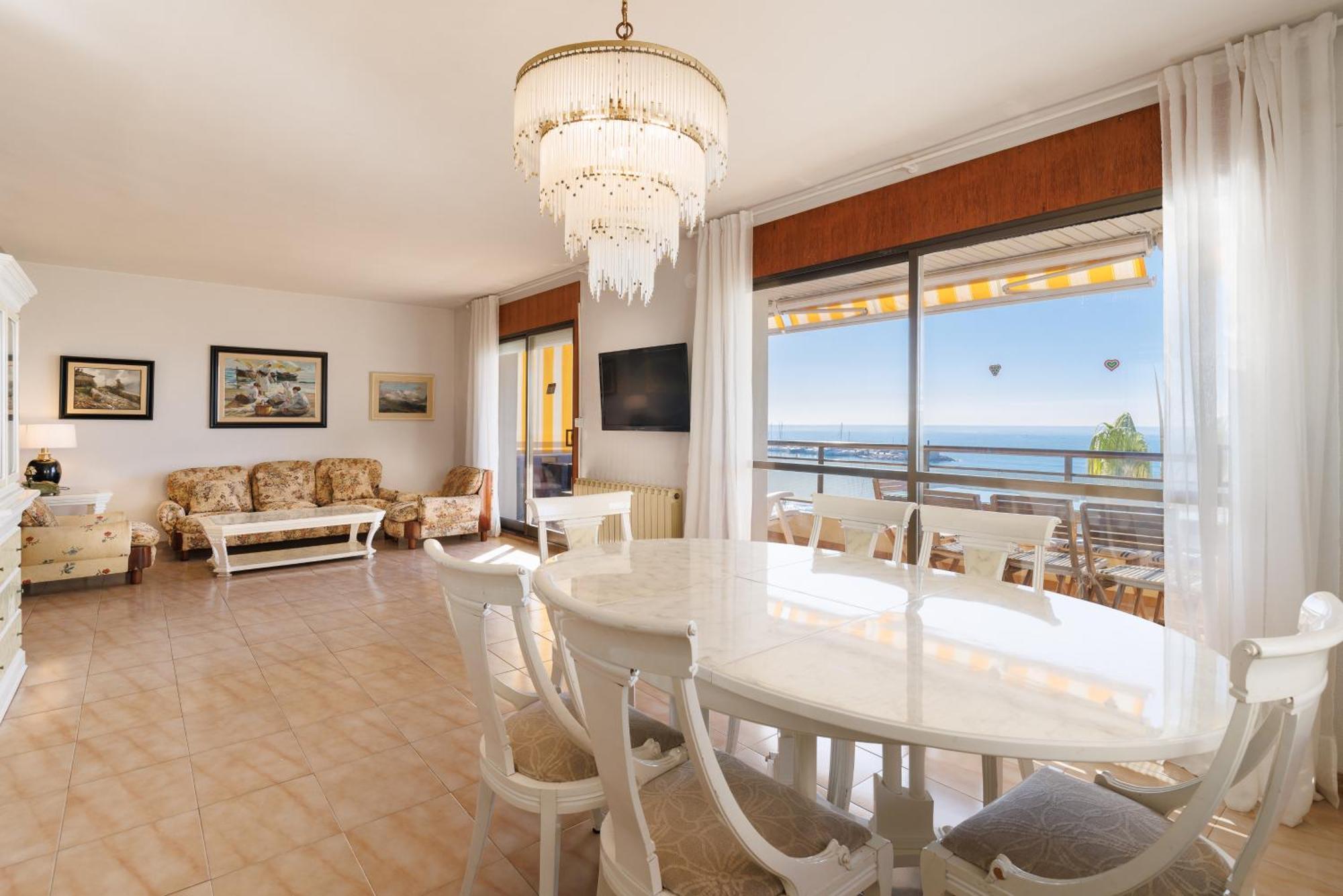 Apartamento Para 8 Sobre El Mar Leilighet Salou Eksteriør bilde