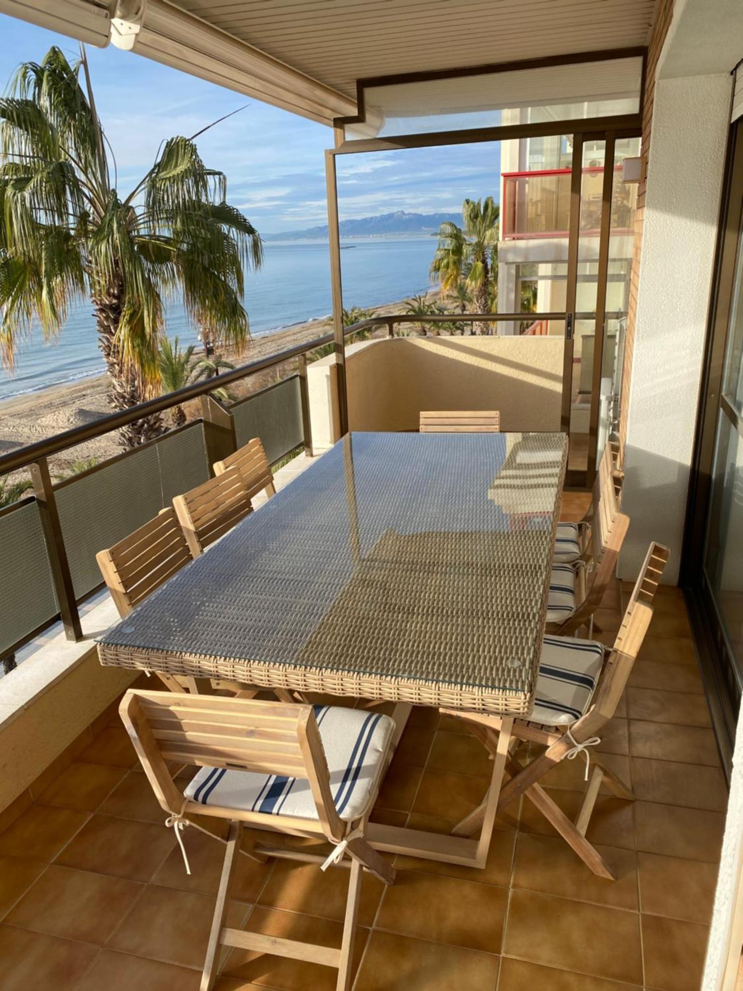 Apartamento Para 8 Sobre El Mar Leilighet Salou Eksteriør bilde